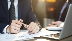 Advokater med speciale i selskabsret